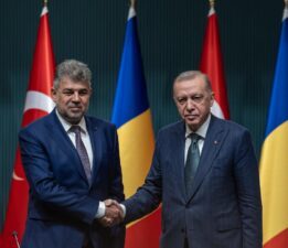 Erdoğan-Rumen Lider Görüşmesi NATO Zirvesi’nde Gerçekleşti